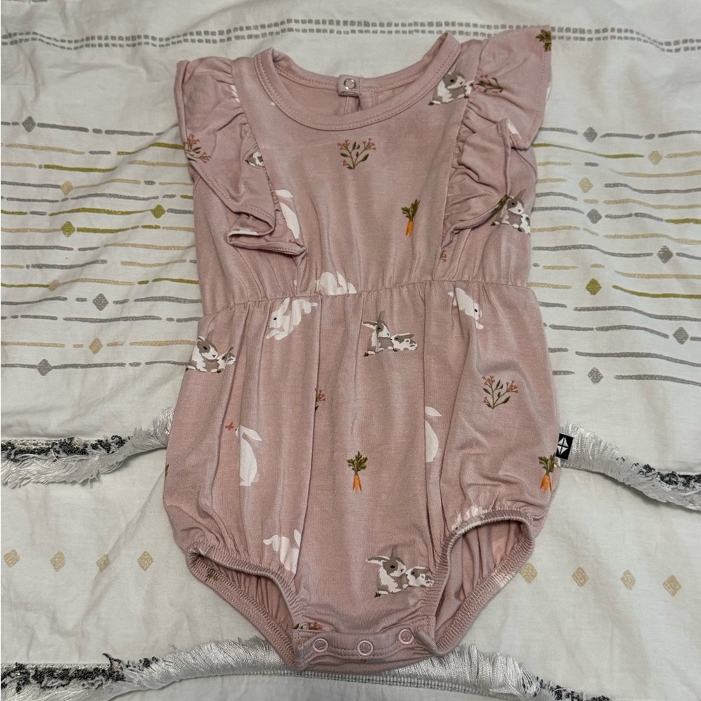 Kyte Baby - Bubble Romper in Blush Rabbit